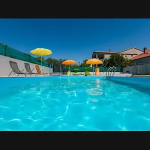  Apartment Zale