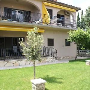 https://apartmani-svjetlana.primorje-gorskikotar.com